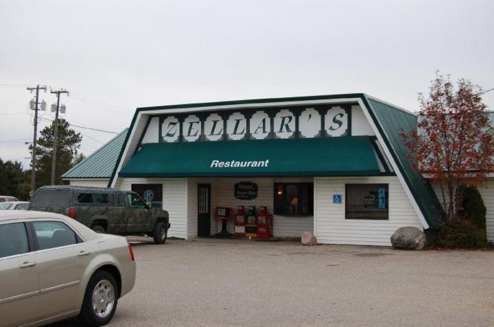 Zellar'S Village Inn Newberry Luaran gambar