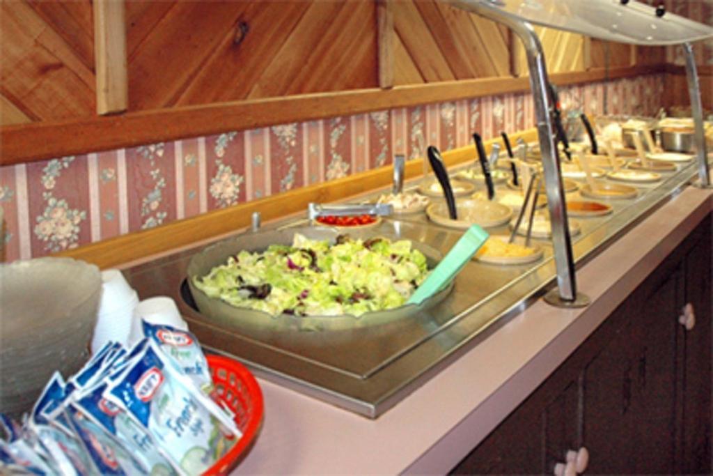 Zellar'S Village Inn Newberry Luaran gambar